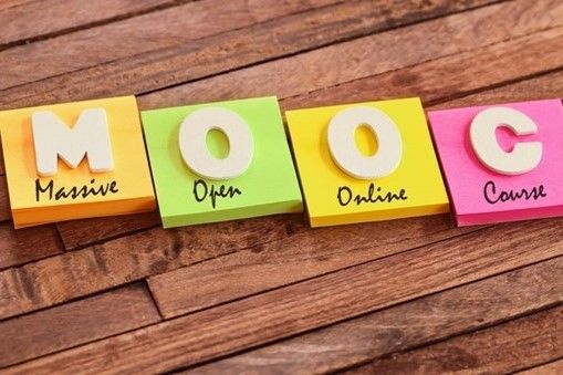 V okviru projekta Erasmus+ KA2 Athena nastaja pravi MOOC