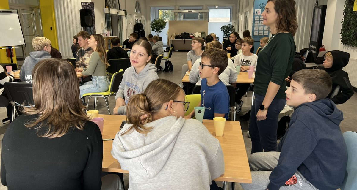 Ideje, barve in pogum: učenci OŠ Mihe Pintarja Toleda na Startup vikendu